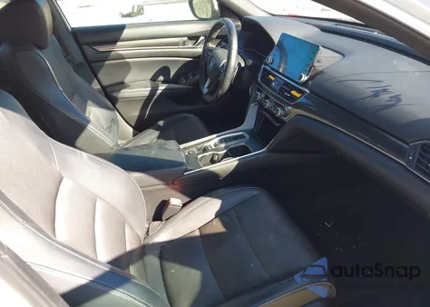 2018 Honda Accord Sport 2.0T from USA, damaged, VIN 1HGCV2F3XJA046055